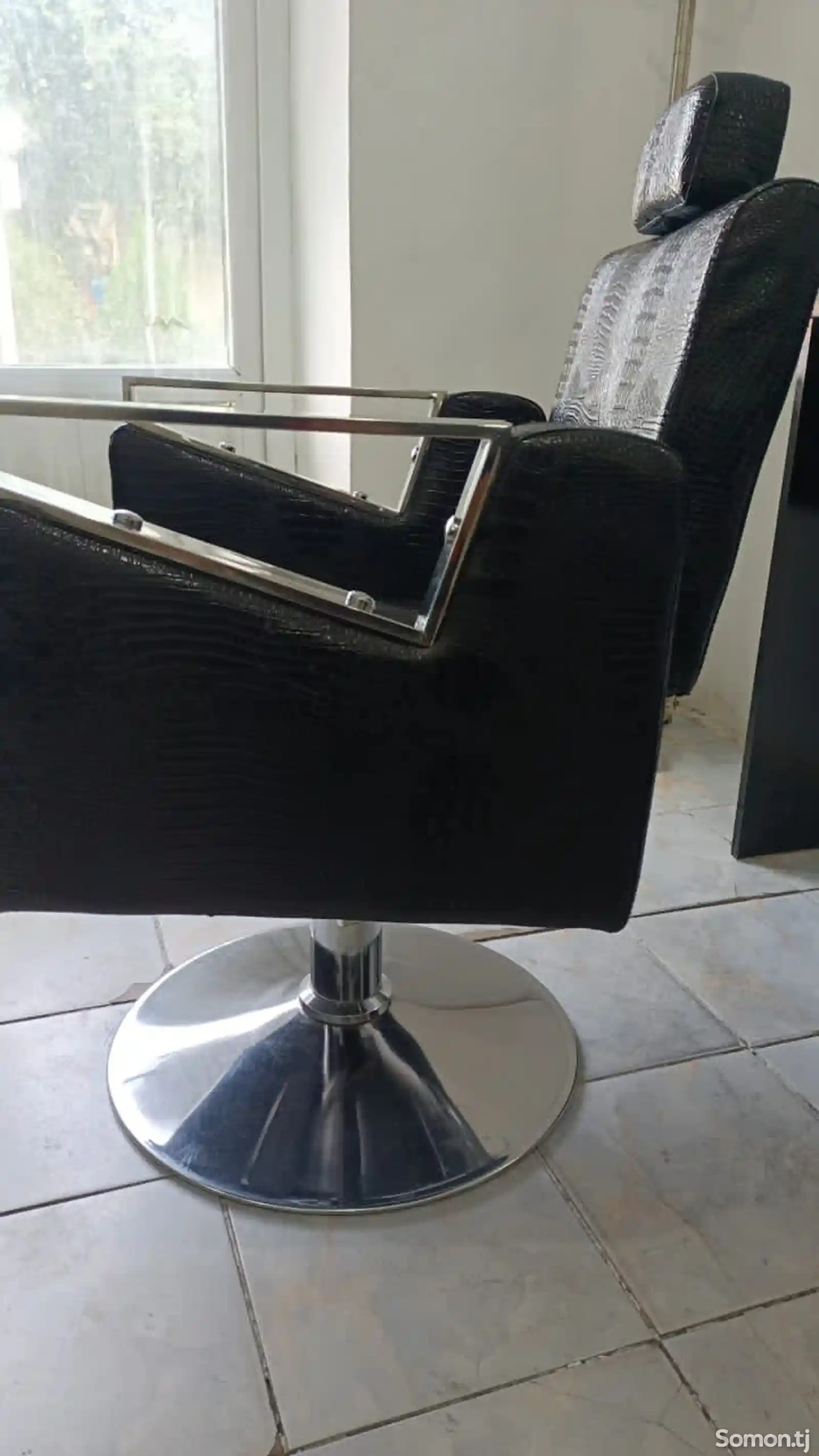 Кресла для парикмахерской-3