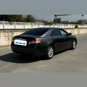 Toyota Camry, 2011