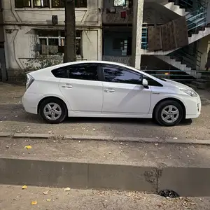 Toyota Prius, 2011