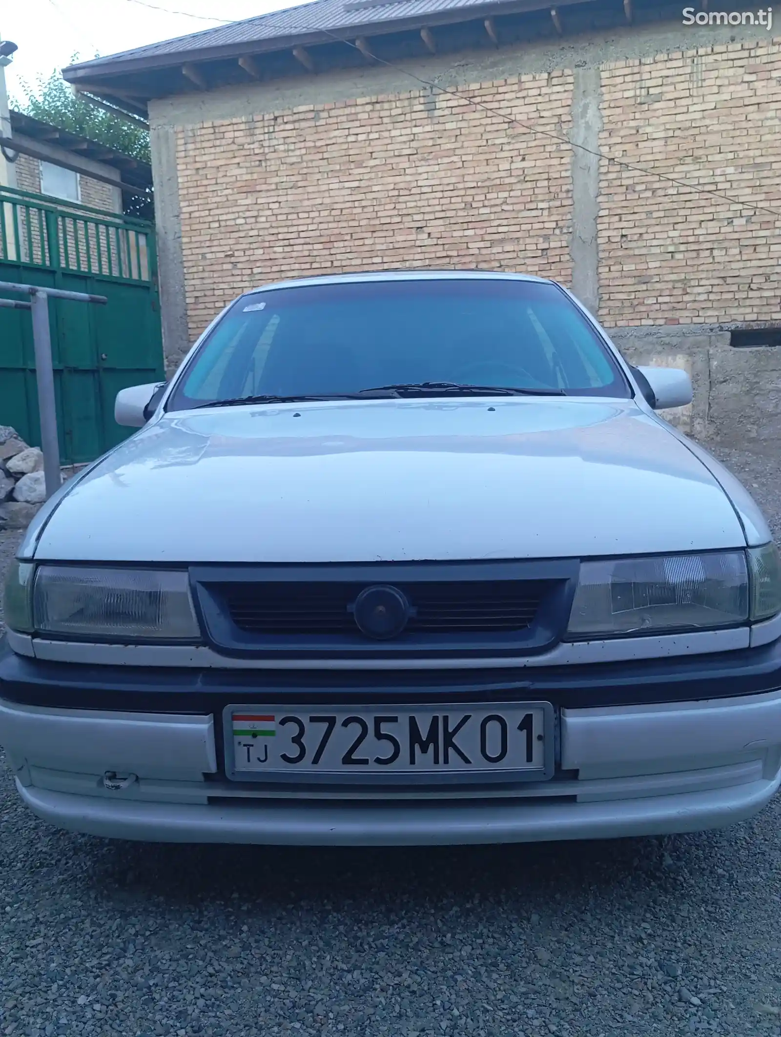 Opel Vectra A, 1993-1