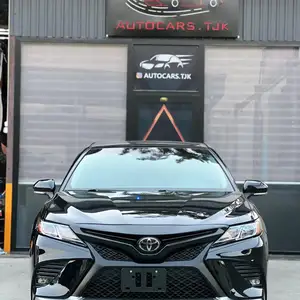 Toyota Camry, 2018