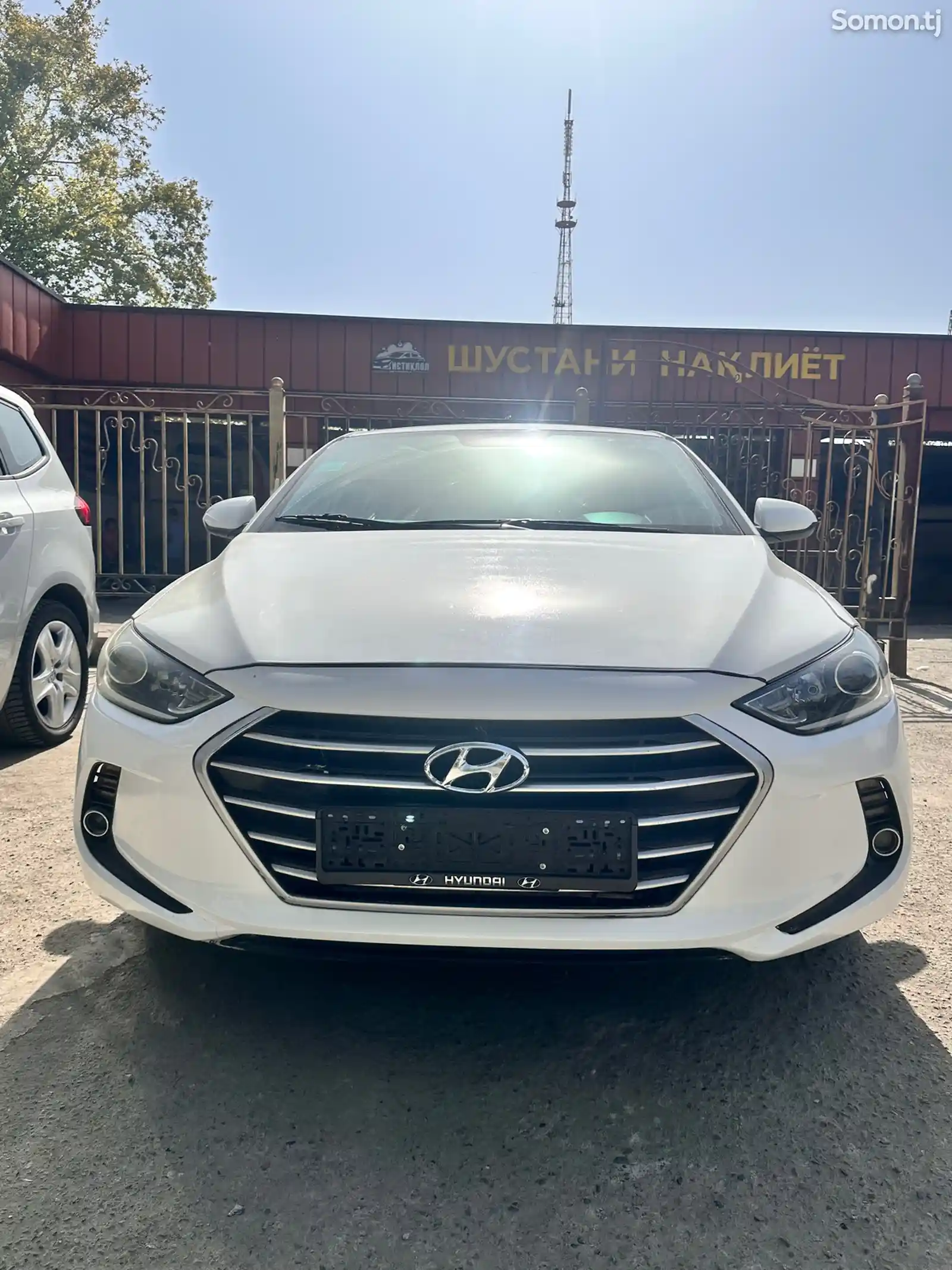 Hyundai Elantra, 2017-4