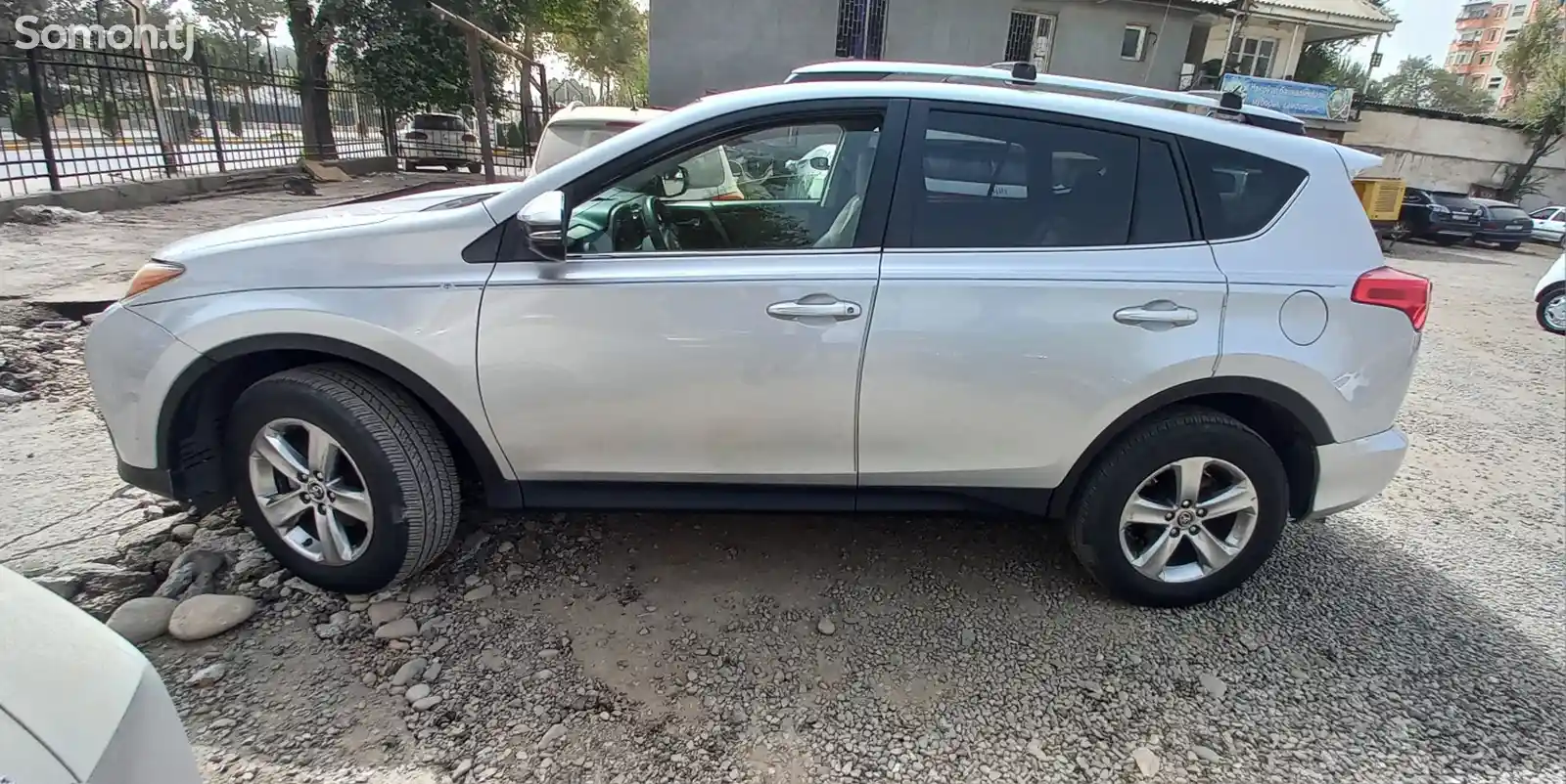 Toyota RAV 4, 2015-5