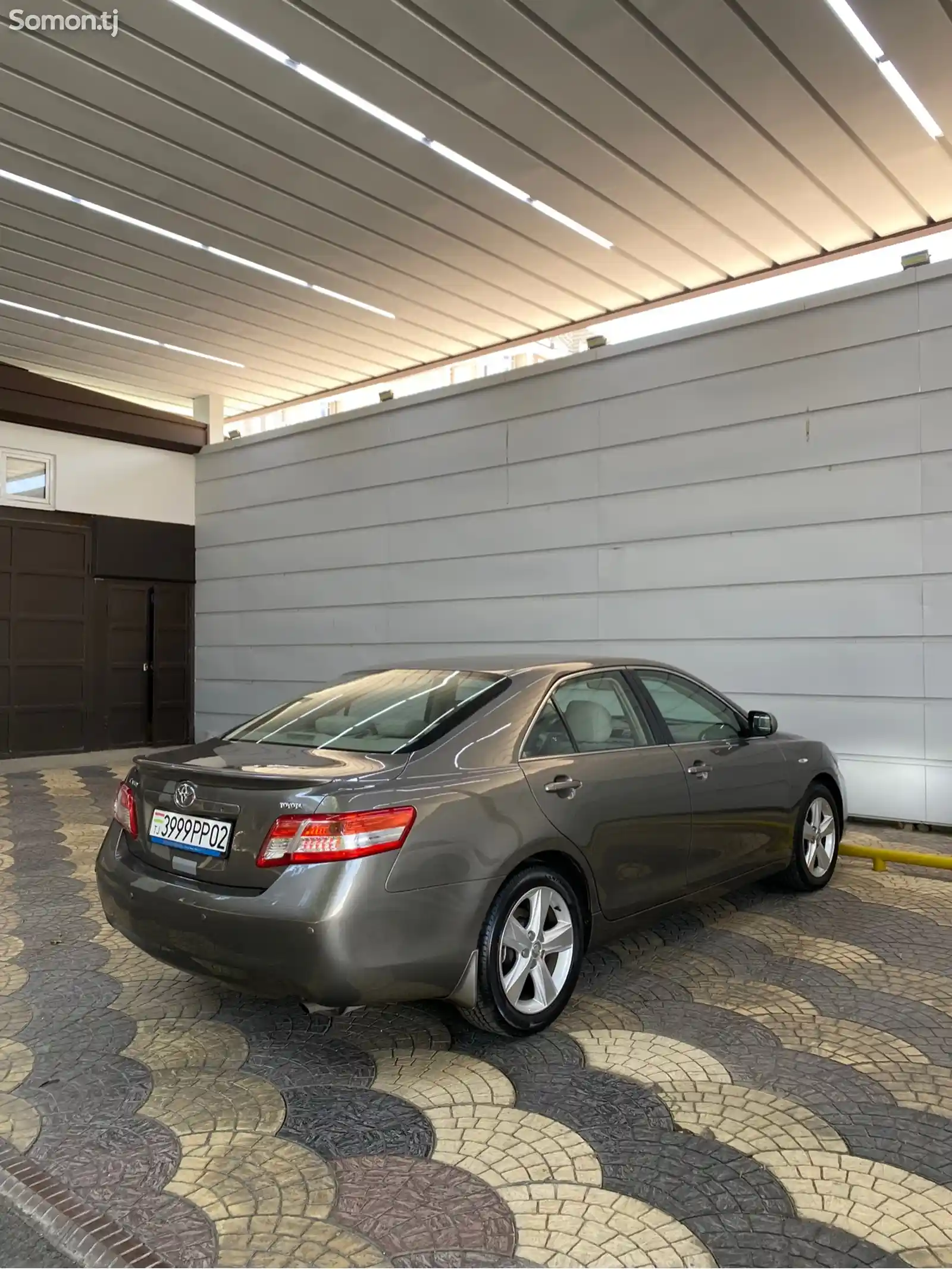 Toyota Camry, 2011-6