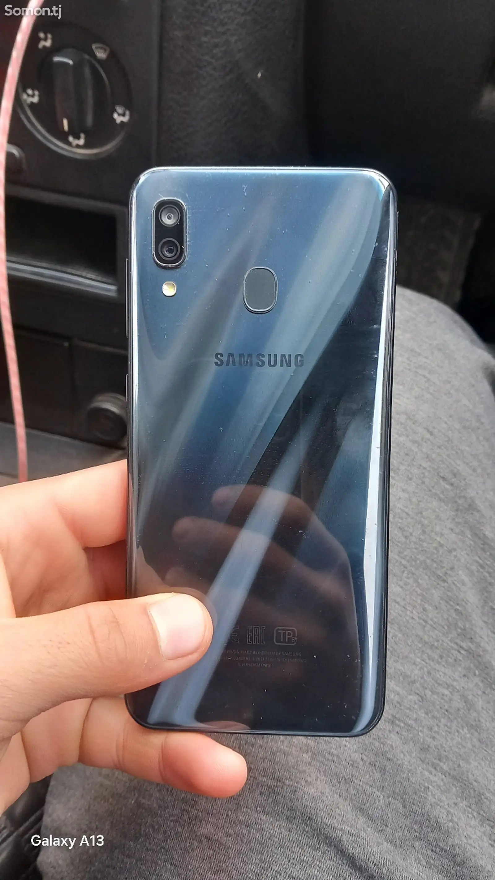 Samsung Galaxy A30-1