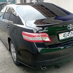 Toyota Camry, 2011