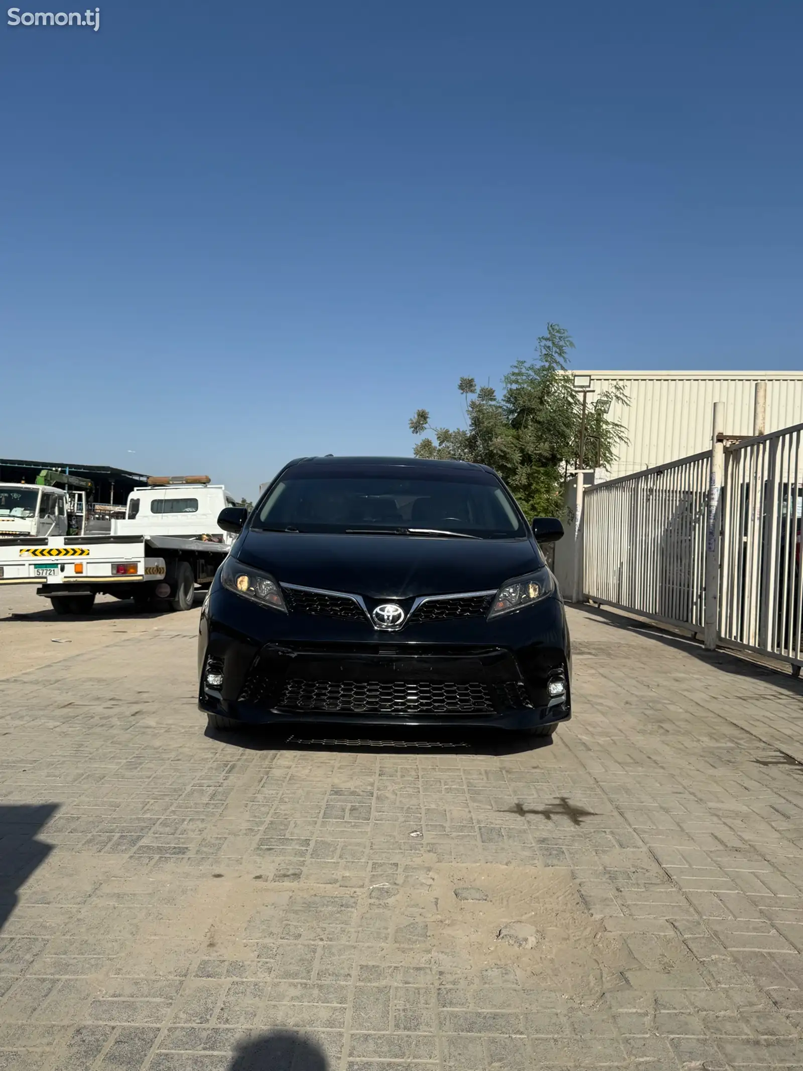 Toyota Sienna, 2016-1