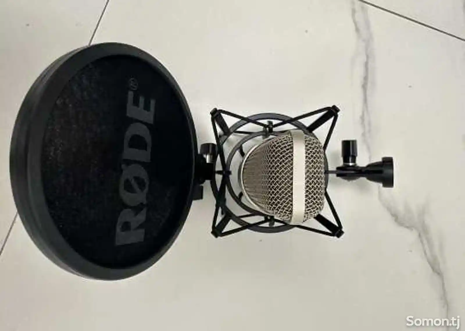 Студийный микрофон Rode NT2 a-5