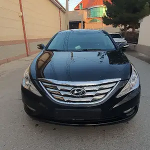 Hyundai Sonata, 2010