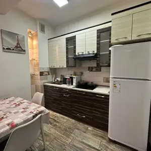 2-комн. квартира, 15 этаж, 60м², Шохмансур