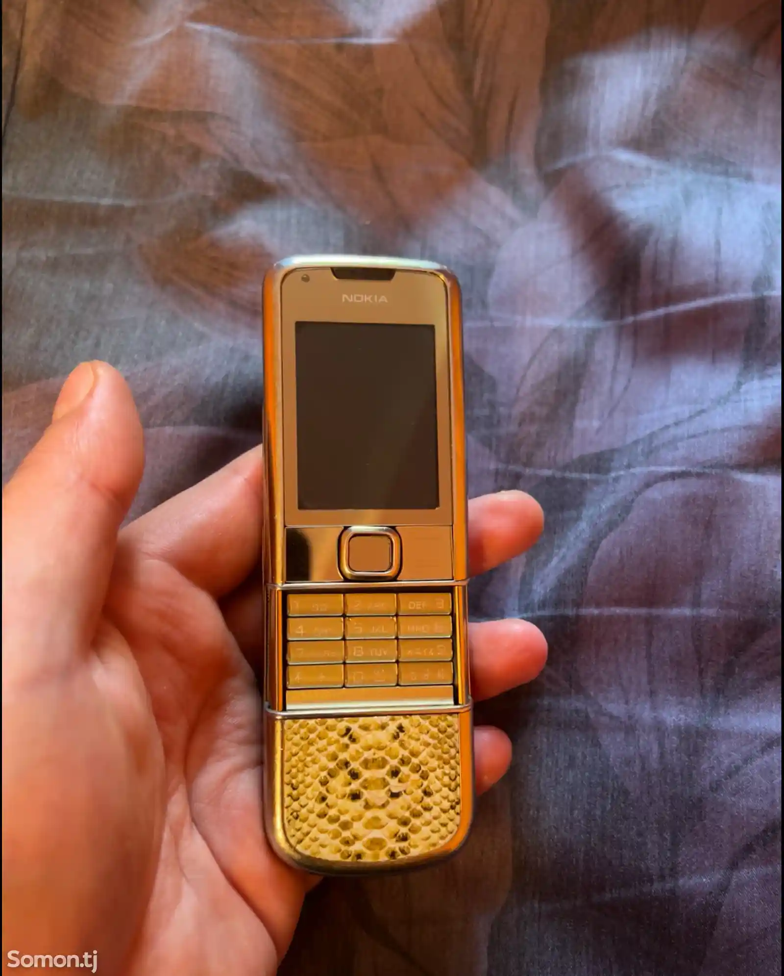 Nokia 8800 Gold-1