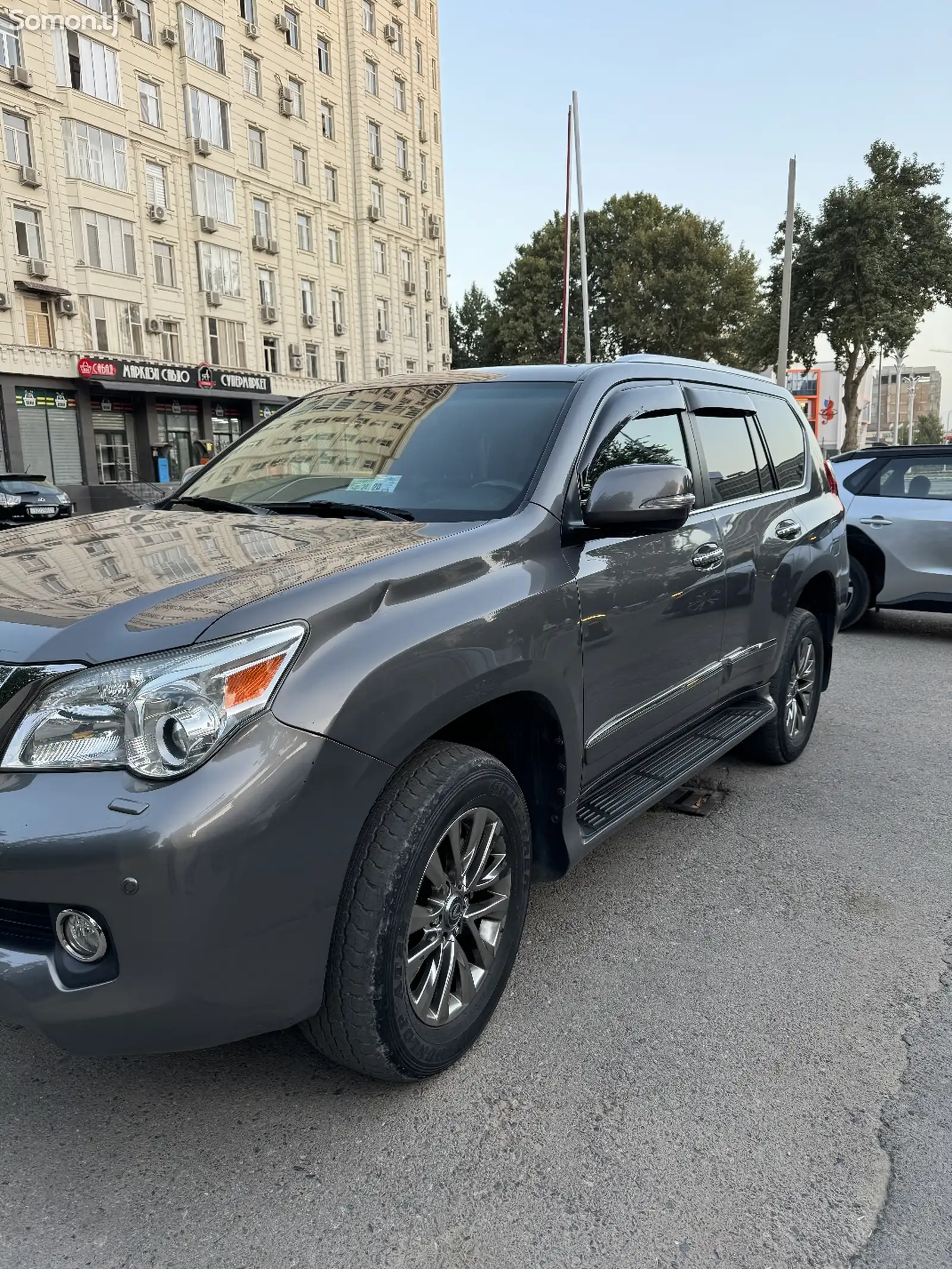 Lexus GX series, 2011-1