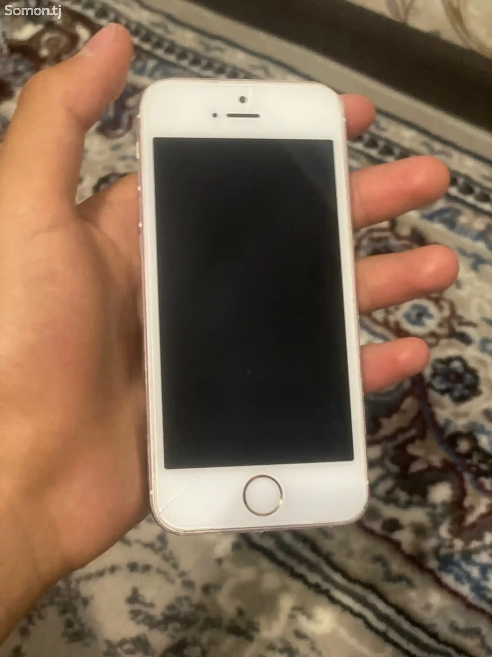 Apple iPhone SE, 16 gb-2