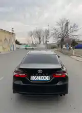 Toyota Camry, 2018-5