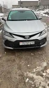 Toyota Camry, 2018-3