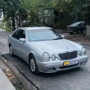 Mercedes-Benz E class, 2000