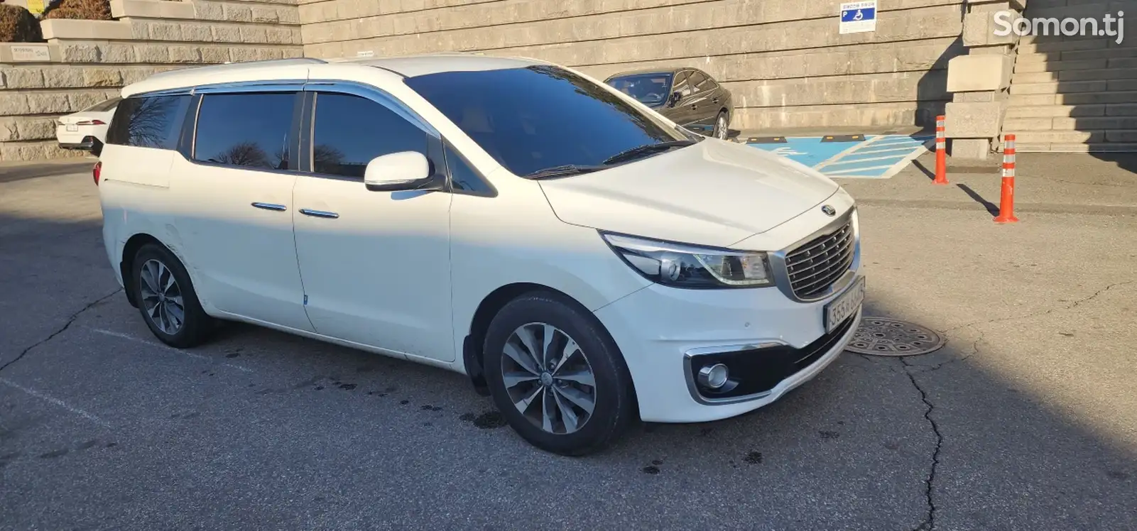 Kia Carnival, 2016-1