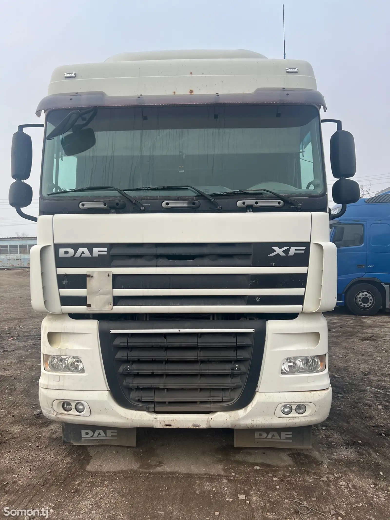 Седельный тягач DAF-1