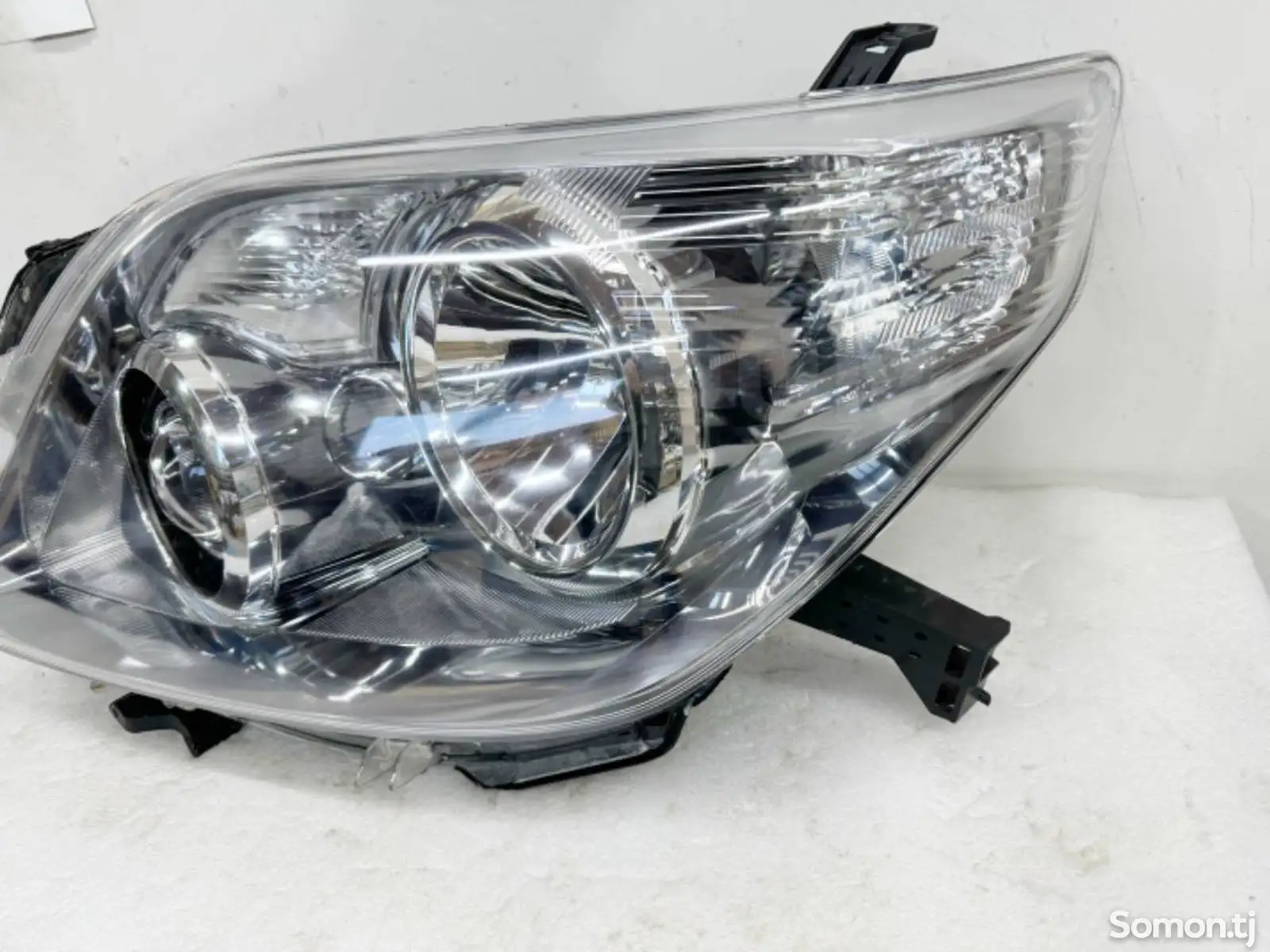 Фара левая Toyota Land Cruiser Prado 150 2009 - 2012-1