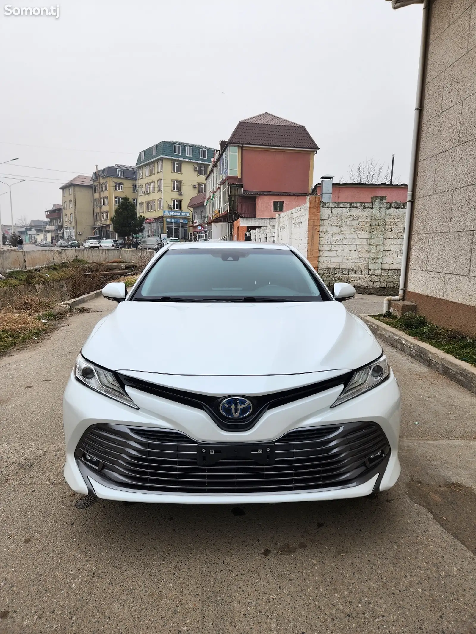 Toyota Camry, 2018-1