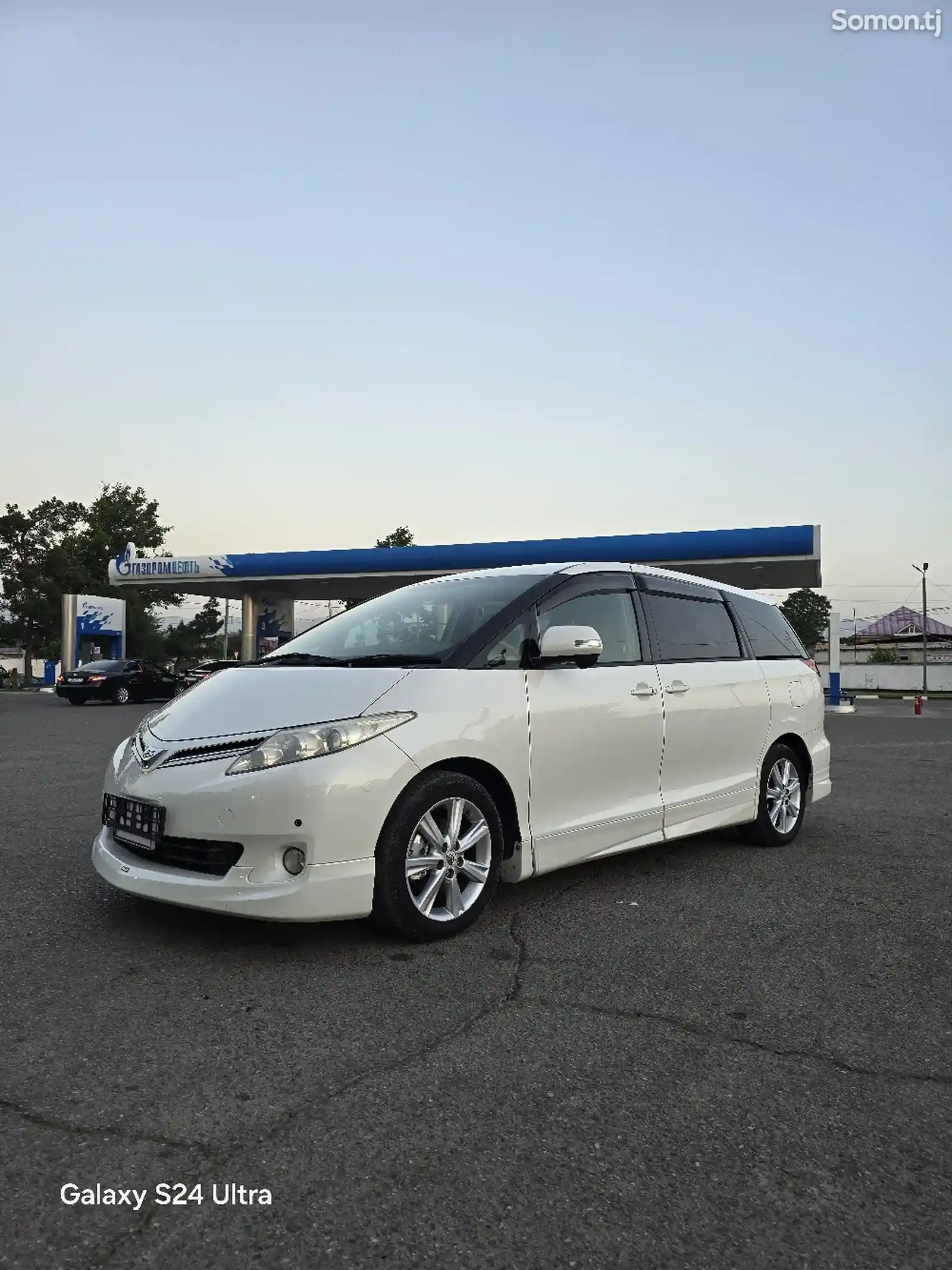 Toyota Estima, 2010-1