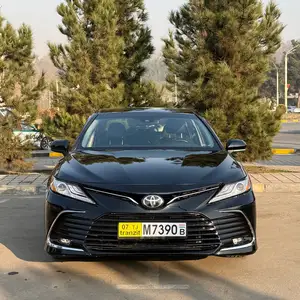 Toyota Camry, 2018