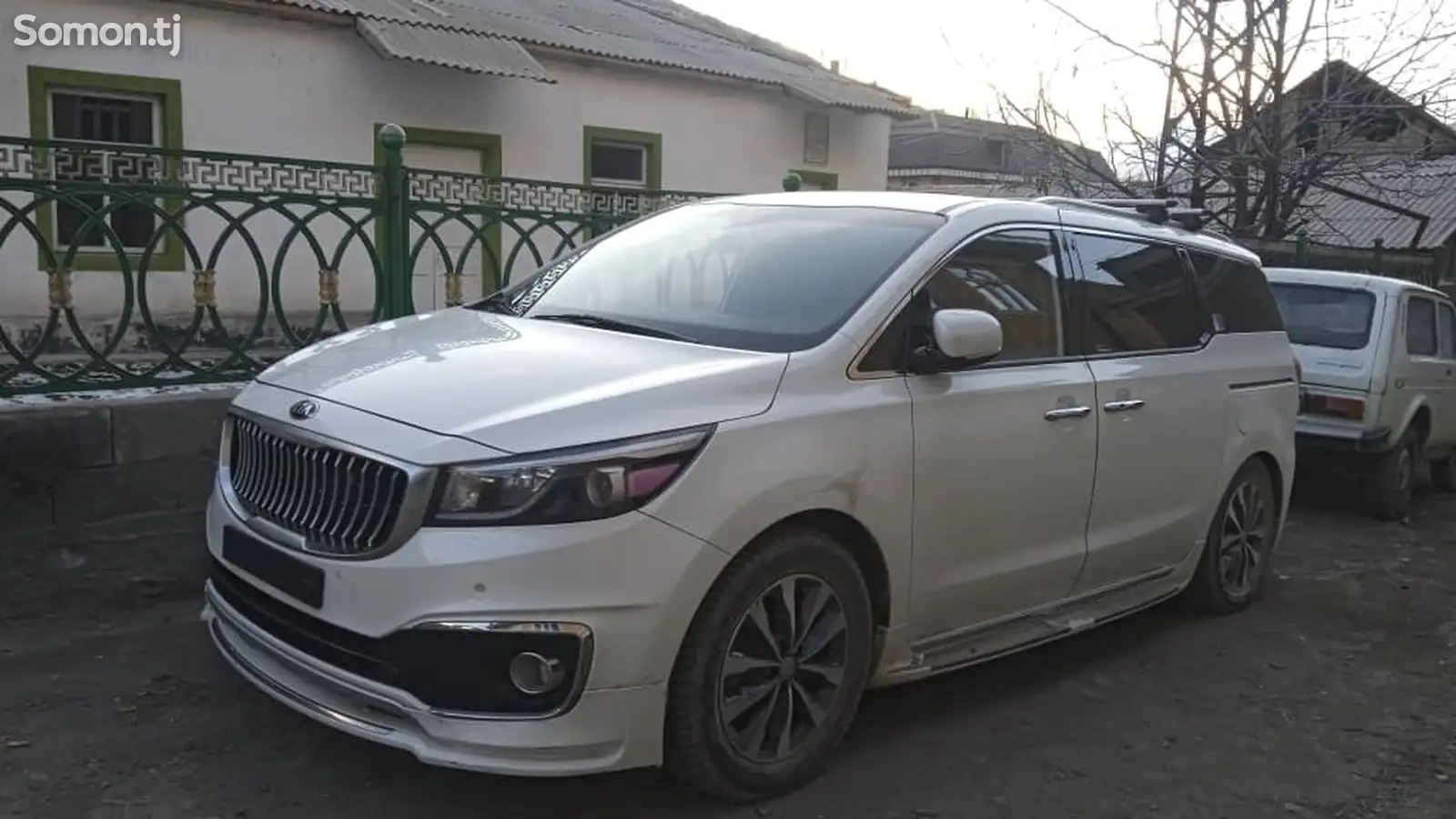 Kia Carnival, 2016-1