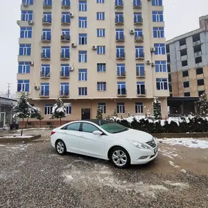 3-комн. квартира, 2 этаж, 84 м², Бозорчаи Гулистон, Хуросон