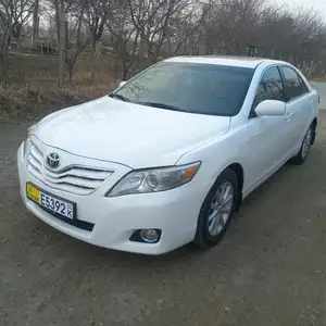 Toyota Camry, 2010