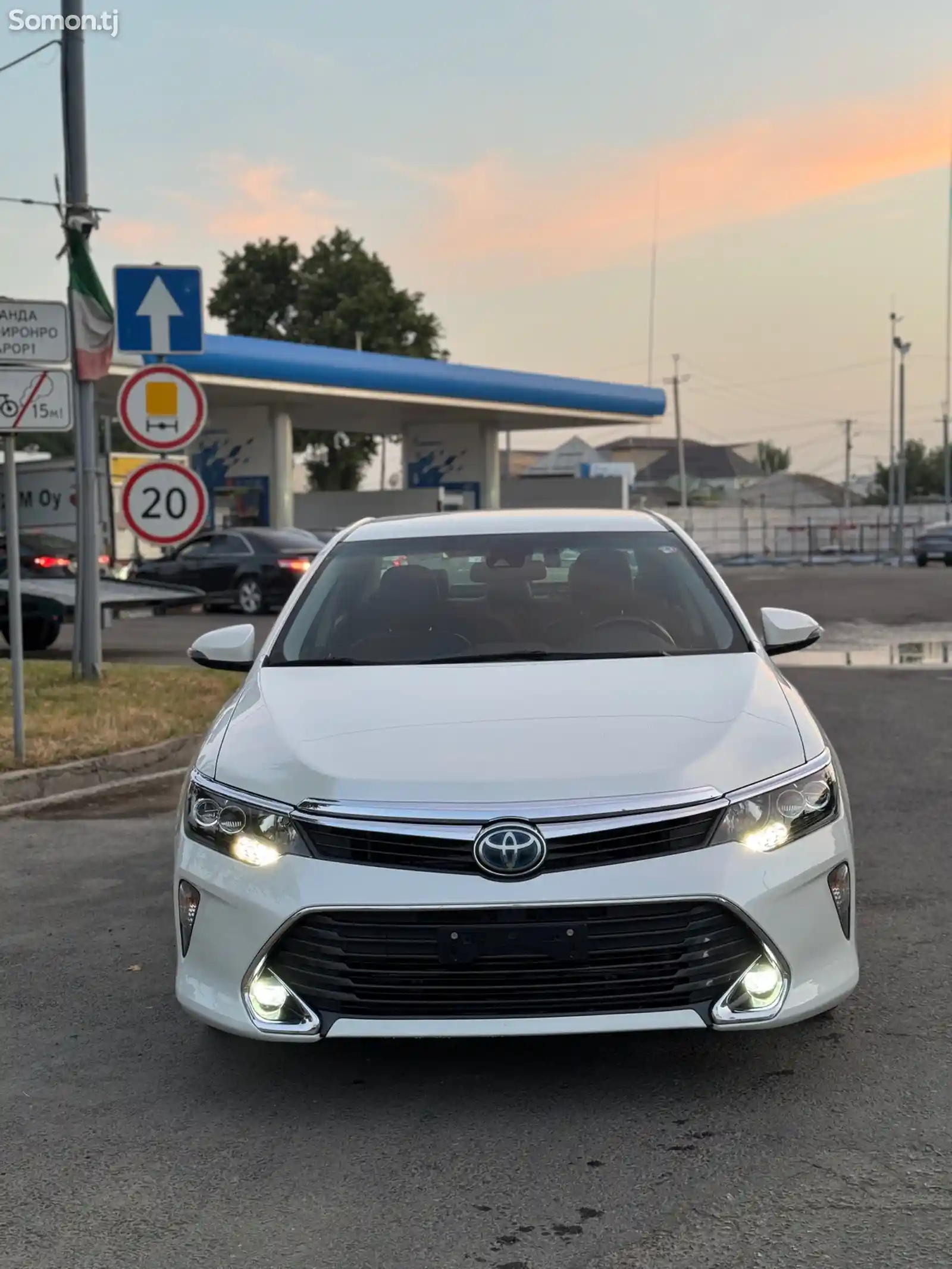 Toyota Camry, 2016-5