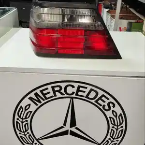 Задняя фара от Mercedes Benz