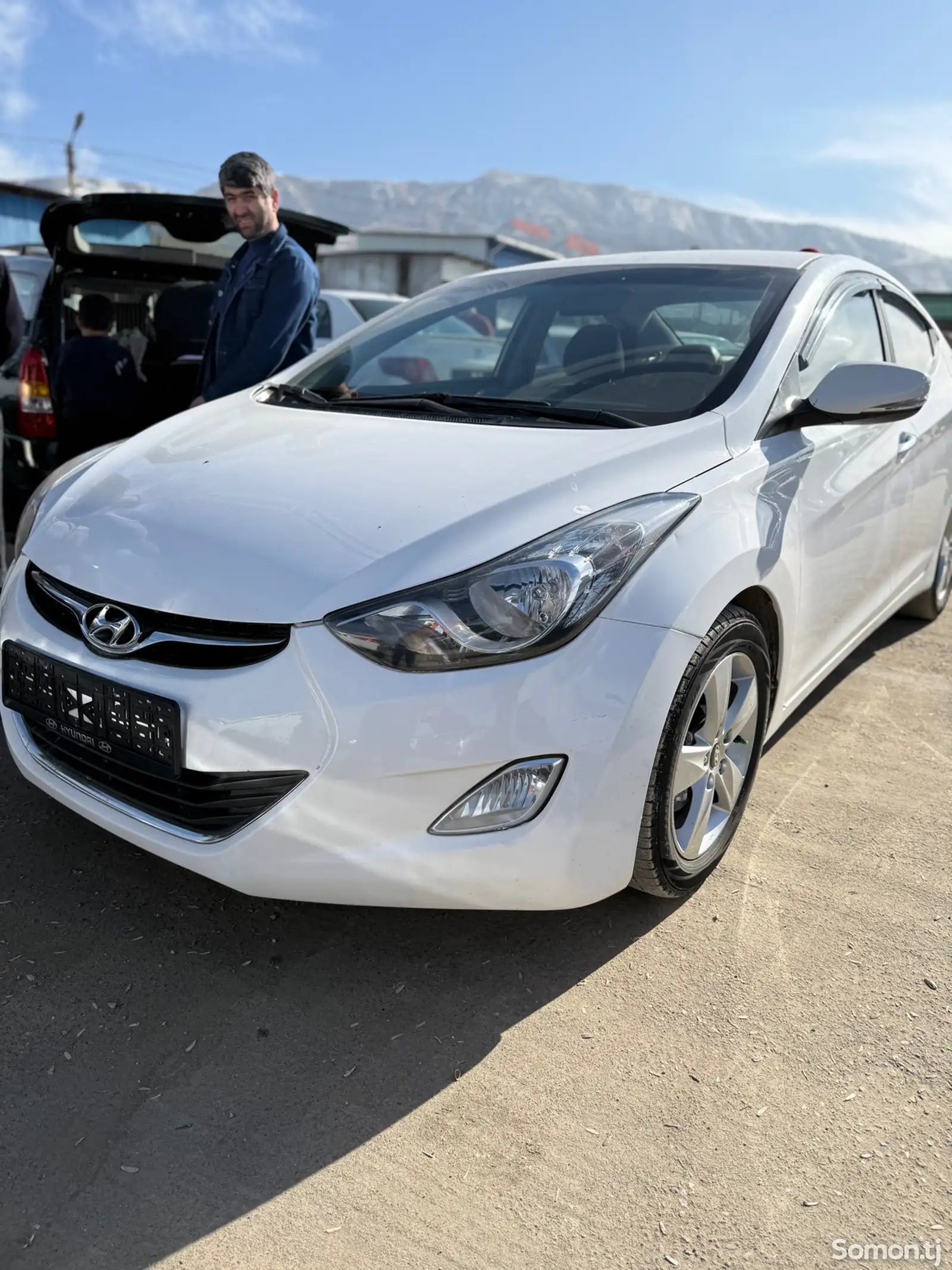 Hyundai Avante, 2013-1