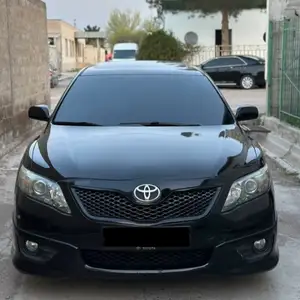 Toyota Camry, 2010