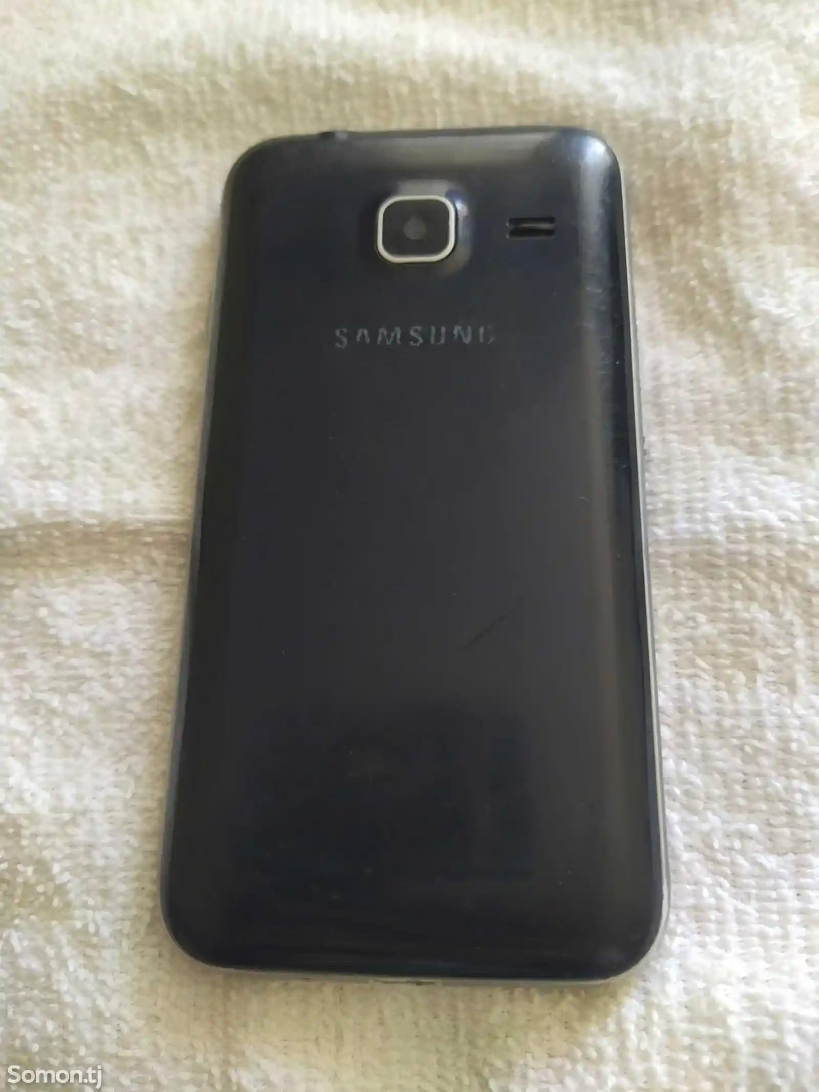 Samsung Galaxy J1 Mini-2