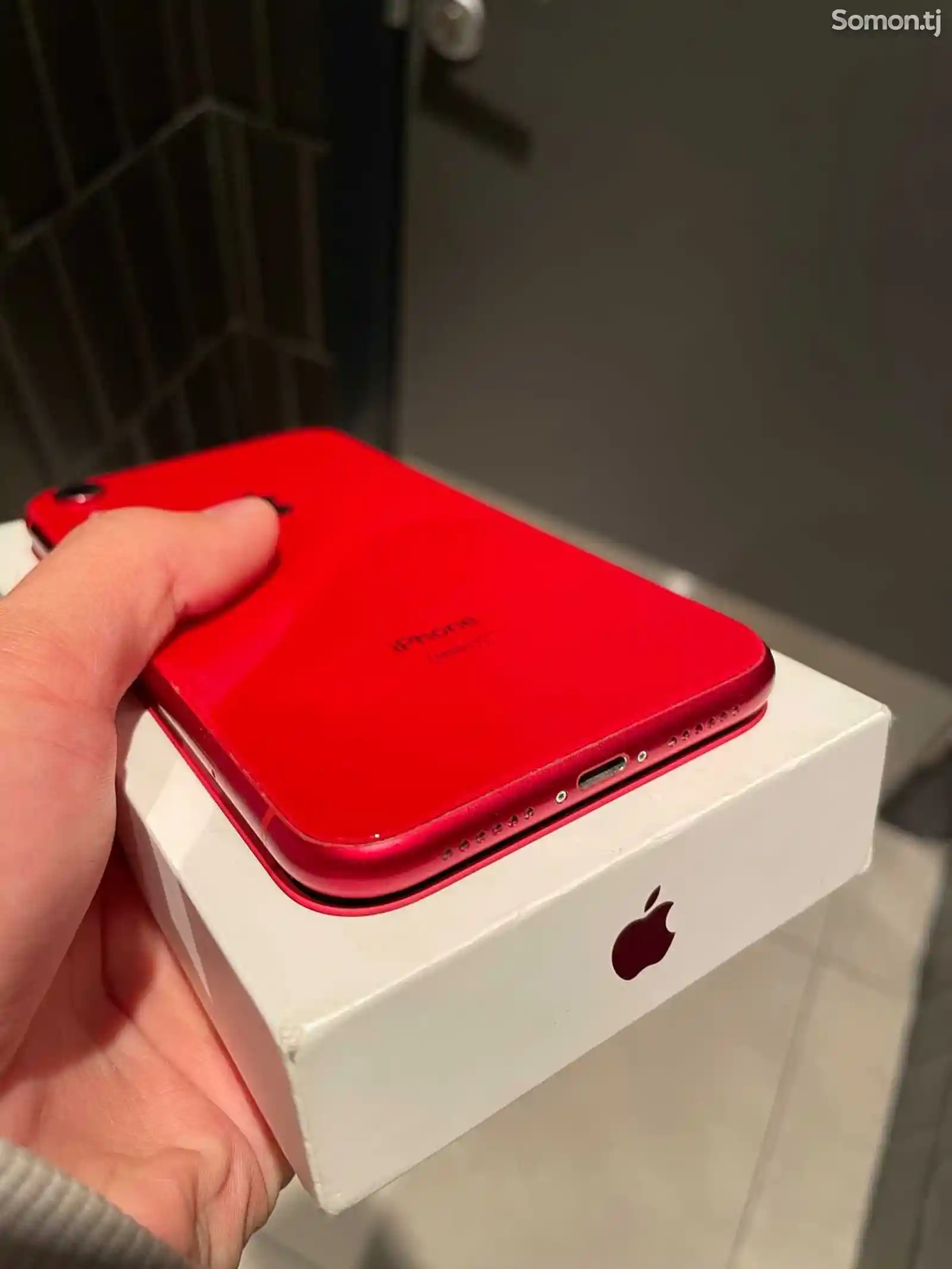 Apple iPhone Xr, 128 gb, Product Red-3