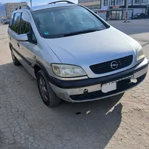 Opel Zafira, 2000