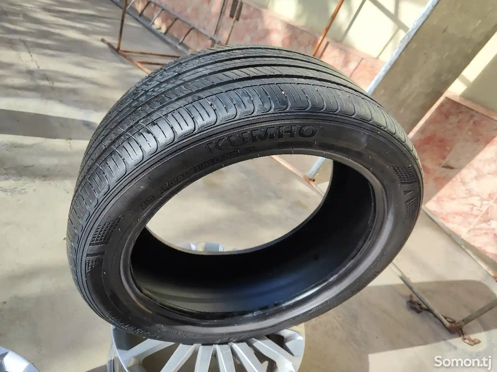 Покрышка R17 kumho 225-45-2