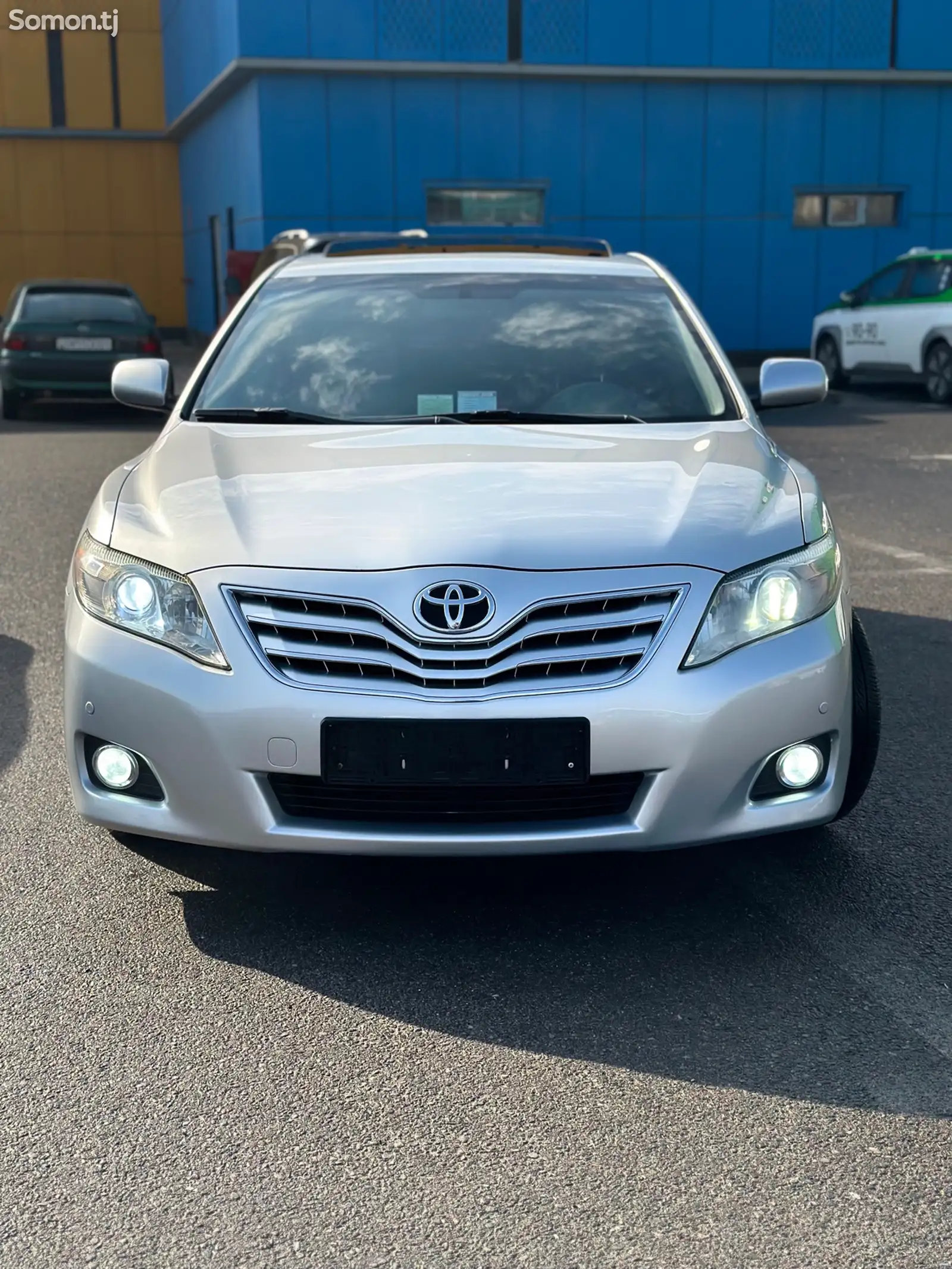 Toyota Camry, 2010-1