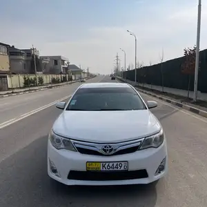 Toyota Camry, 2012