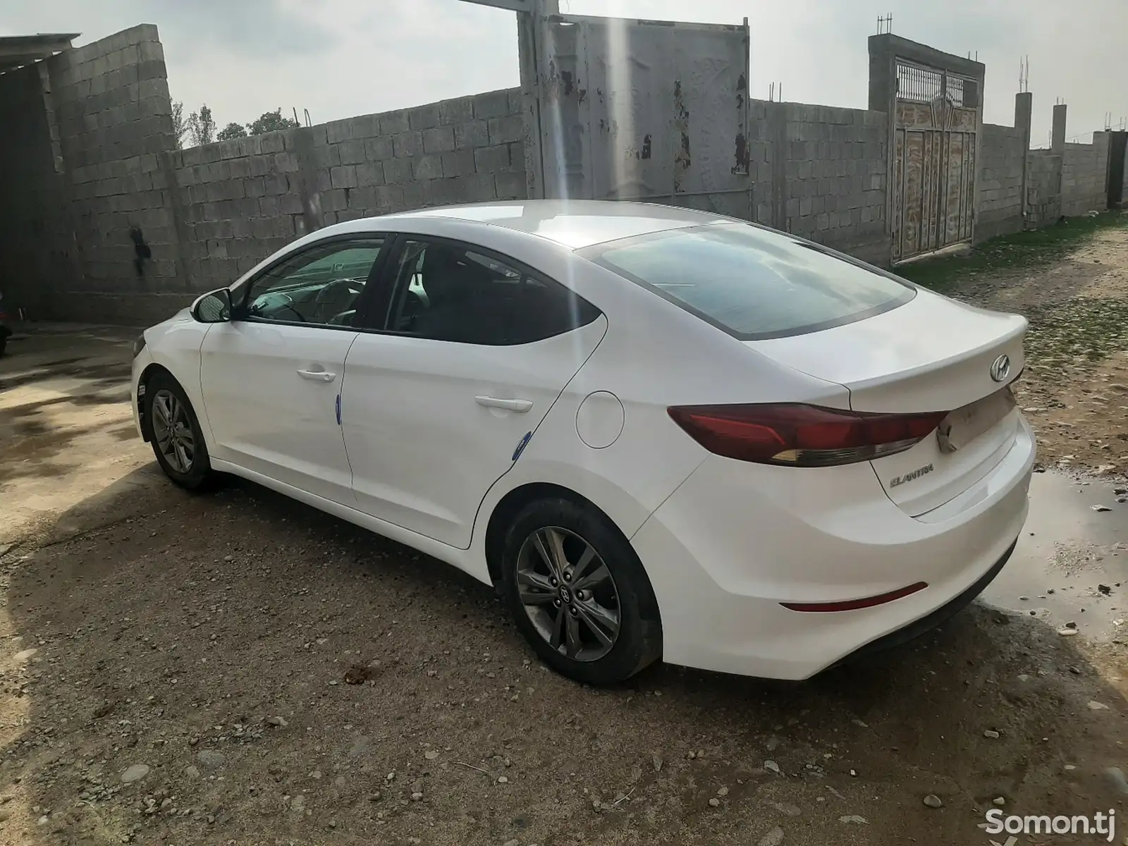 Hyundai Elantra, 2017-6