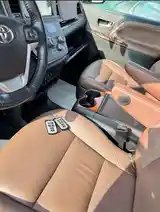 Toyota Sienna, 2018-6