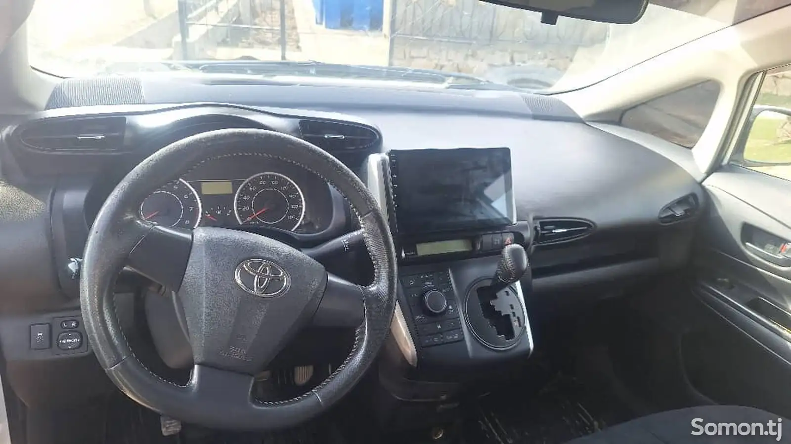 Toyota Wish, 2011-1