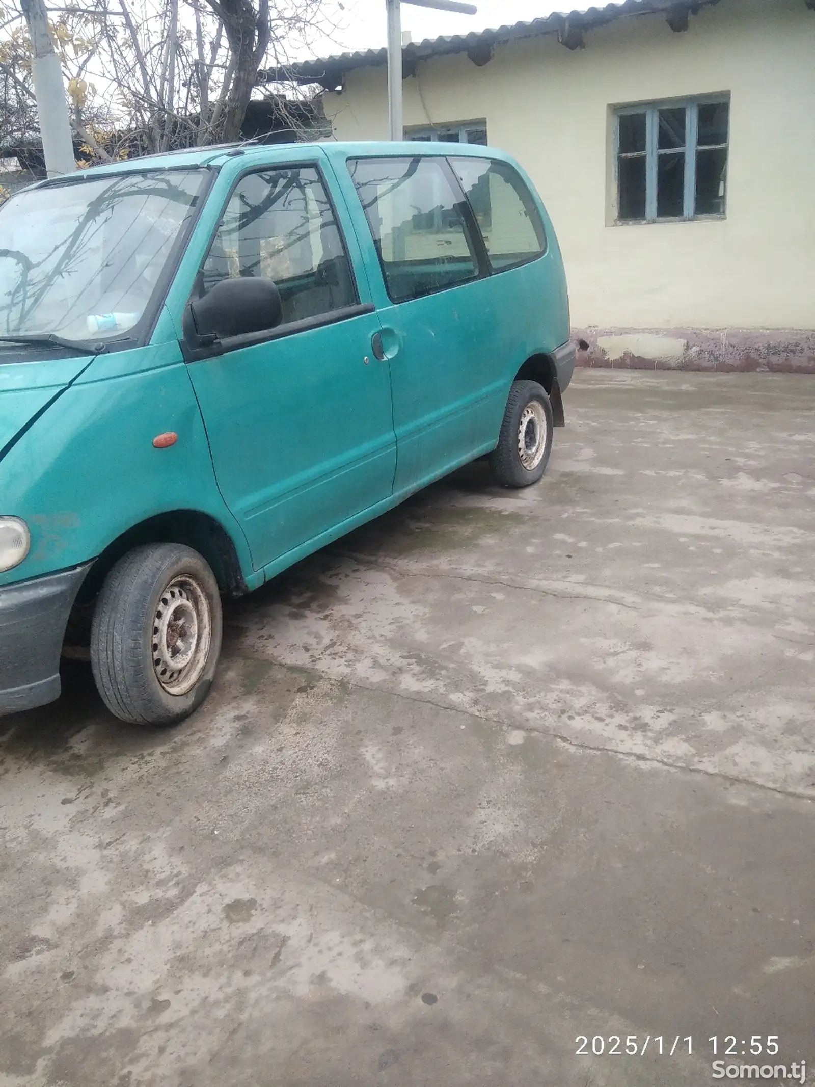 Nissan Serena, 1995-1