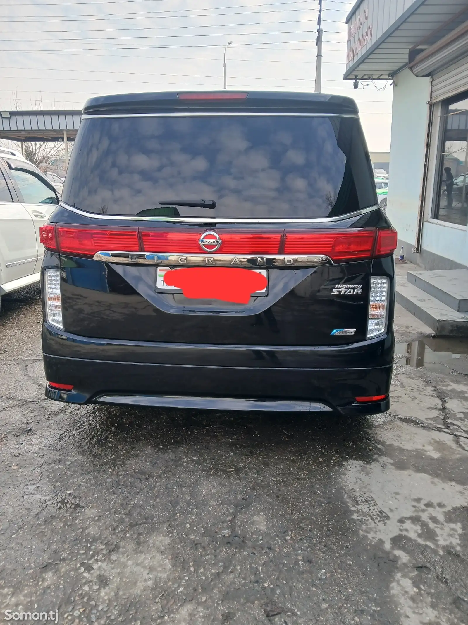 Nissan Elgrand, 2014-1