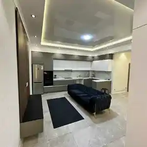 2-комн. квартира, 12 этаж, 90м², Шохмансур