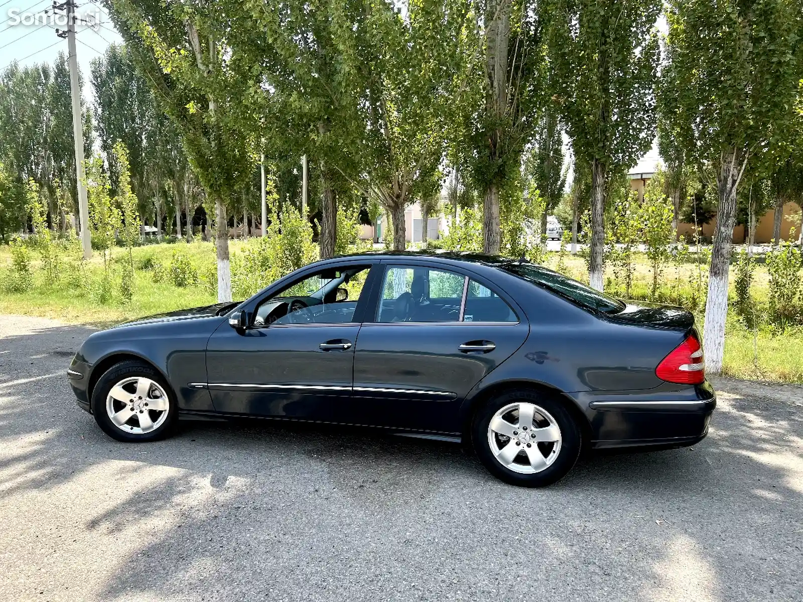 Mercedes-Benz E class, 2002-3