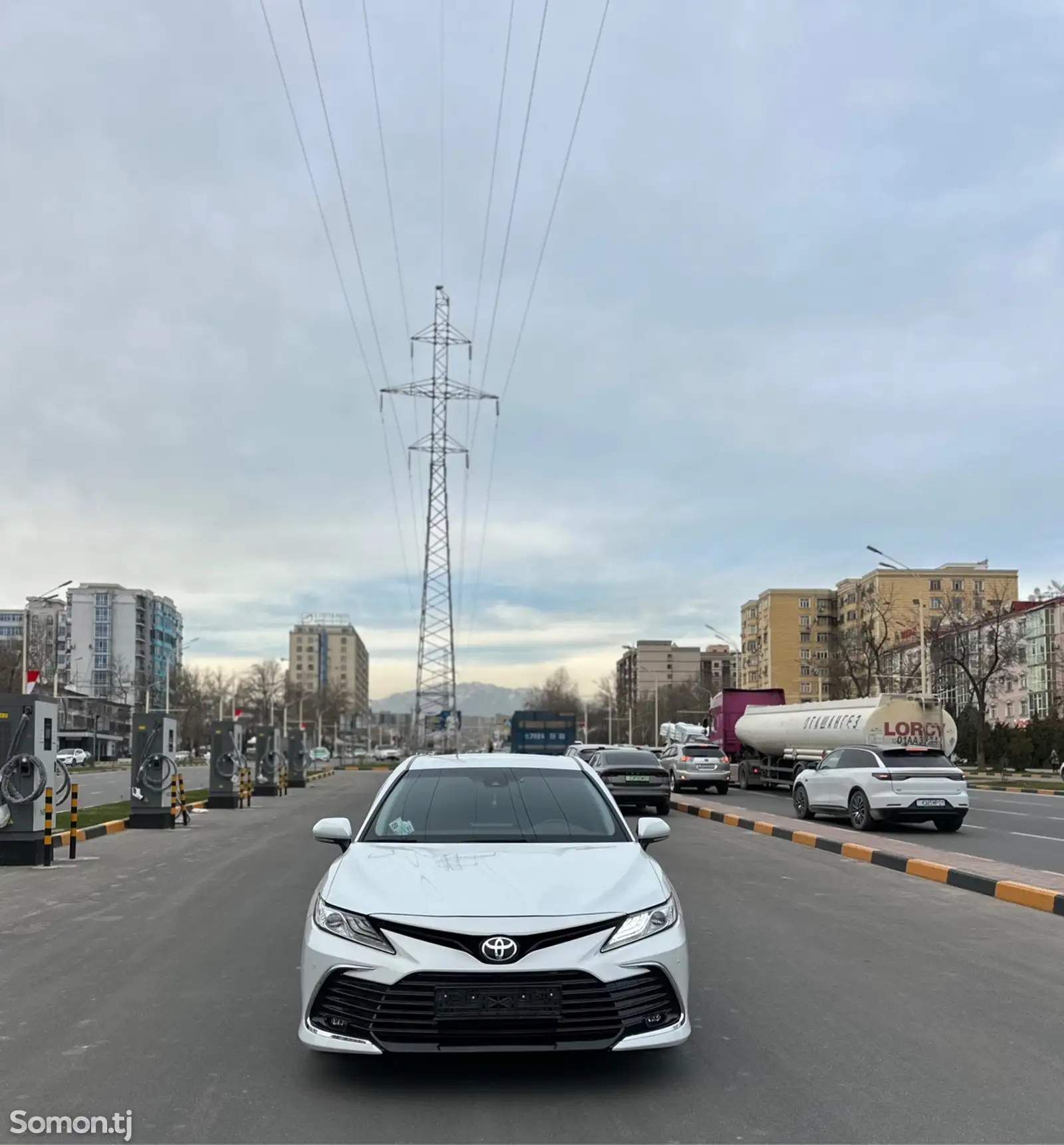 Toyota Camry, 2019-1