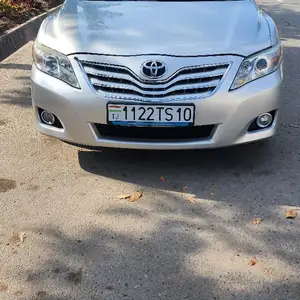 Toyota Camry, 2011