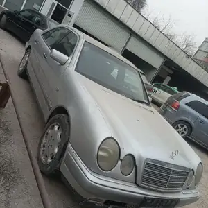 Mercedes-Benz E class, 1995