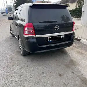 Opel Zafira, 2010